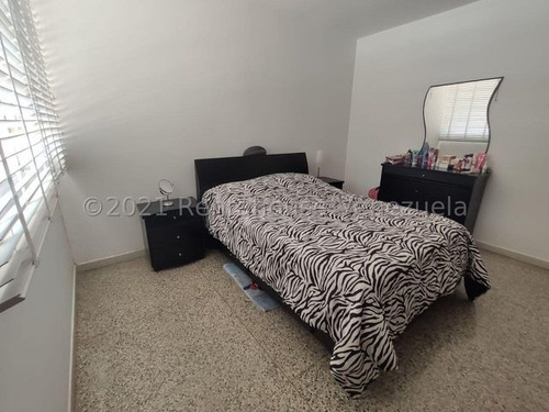 Imagen 13 de 19 de Casa En Venta #22-4802 Yubelys Martínez 04242763692 Rent-a-house