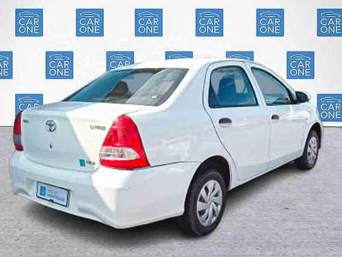 Toyota Etios 1.5 X MT6 4P