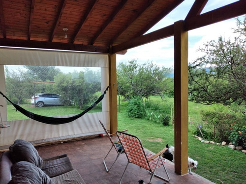 Imagen 2 de 9 de Casa En Esquina Con Excelente Vista A Las Sierras