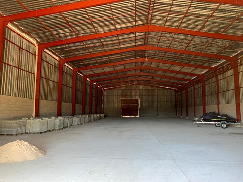 Venta Galpón De Calidad Insuperable En Rivera