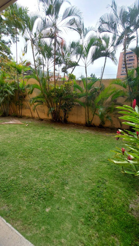 Imagen 12 de 14 de Se Ofrece Hermoso Apartamento Duplex