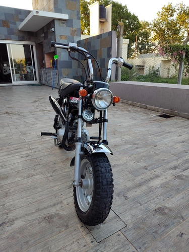 Imagen 8 de 11 de Honda Dax St 70