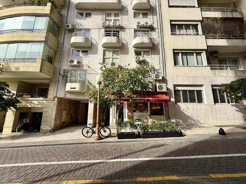 Duplex 2 Ambientes Apto Profesional En Barrio Norte. En Alquiler Y Venta!