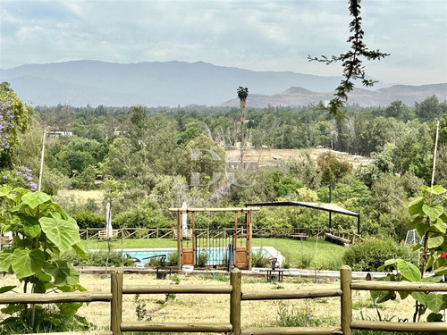 Casa En Venta De 2 Dorm. En Colina