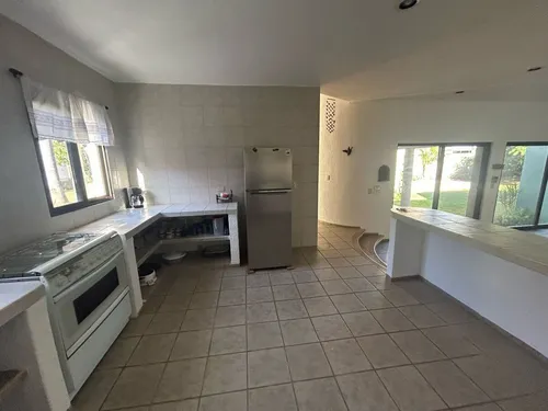 Residencia Colonial En Renta En Cholul