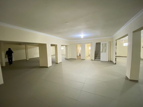 Imagem 7 de 11 de Sala - Porão Comercial À Venda E Ou Aluguel Com 179,61m² - Bairro Centro - Blumenau Sc - Sa0126