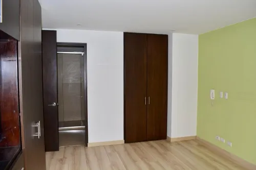 Apartamento En Arriendo En Los Rosales. Cod A22671