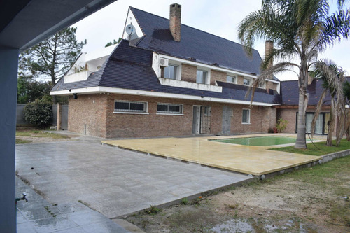 Imagen 19 de 23 de Pinar Sur, Excepcional Mansion A Nueva Perez Butler Y Machado, A Nueva, Excelente Calidad, Amenites Premium Usd 990.000 Renta Con Opción A Compra, Usd 2500