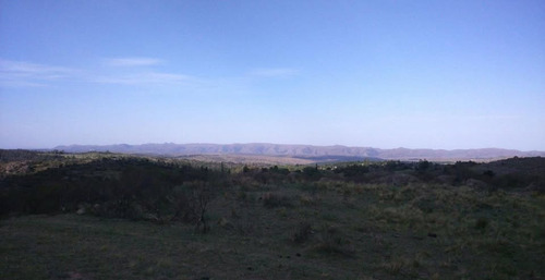 1 Hectárea De Campo Con Arroyo De Agua Dulce Que Atraviesa El Lote