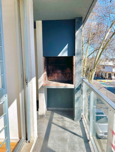 Imagen 5 de 8 de 1224 Venta Apto Con Renta, 2dorm,parrillero Uso Exclusivo Tres Cruces