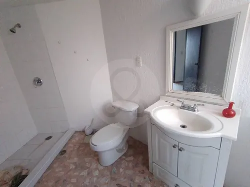 Casa En Venta En Lomas De San Mateo
