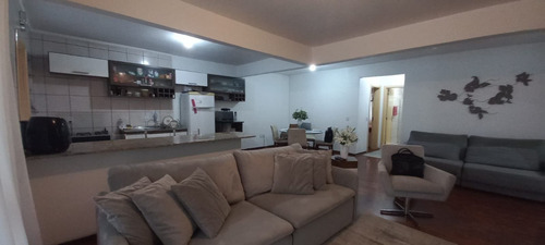 Apartamento Com 104 M2 Com Box , Ótima Localização Em Cachoeirinha
