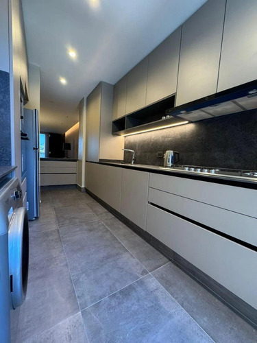 Departamento Amoblado En Alquiler En Exclusivo Condominio Puro Cerro