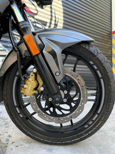Bajaj Rouser Ns 200