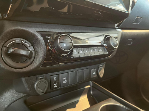 Toyota Hilux 2.8 Tdi Srv Cab. Dupla 4x4 Aut. 4p