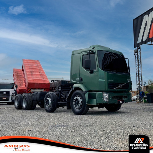 Bitruck 8x2 Volvo Vm 260 2009