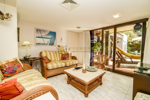 Casa De Cuatro Dormitorios En Venta Punta Del Este- Ref: 2579