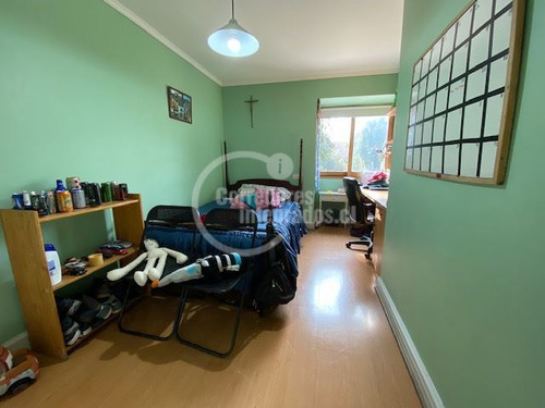 Casa En Venta De 6 Dorm. En Lo Barnechea
