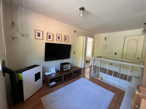 Oportunidad Única: Casa Semi-amoblada En Lomas De San Seba