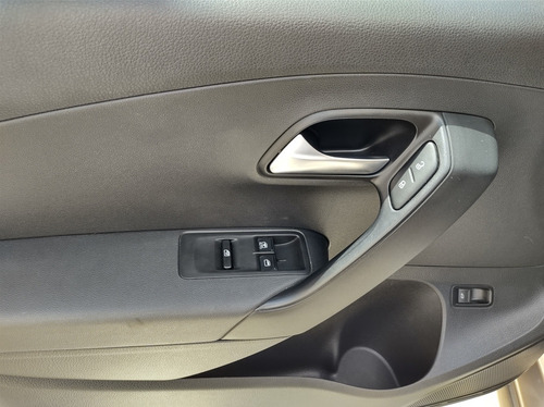 Imagen 11 de 11 de Volkswagen Vento 2019 1.6 Starline Mt