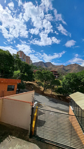 Apartamento En Venta En El Parral, Valencia 268763 Lz