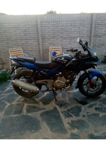 Imagen 6 de 7 de Bajaj Rowser 220 F