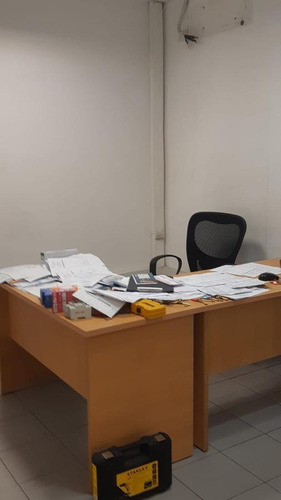 Imagen 11 de 13 de Depósito - Munro