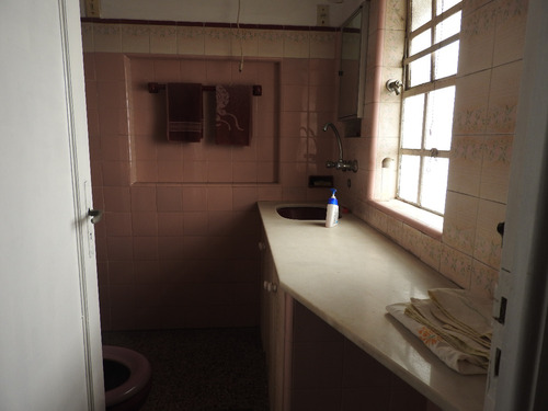 Venta Casa Padrón Único Bello Y Reborati Con Importante Fondo Verde