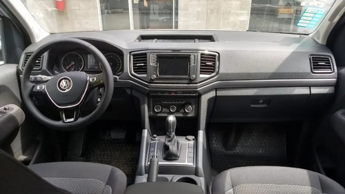 Imagen 6 de 25 de Volkswagen Amarok 3.0 V6 Cd Comfortline 4x4 At 258cv 2022 23
