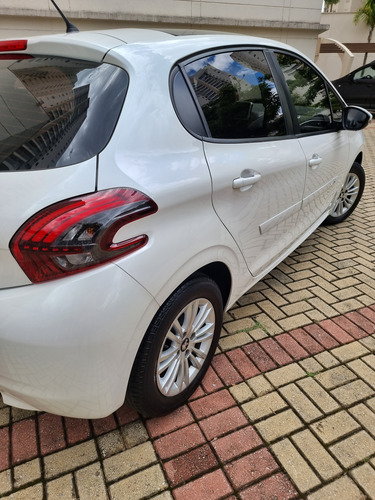 Peugeot 208 1.2 Allure Flex 5p