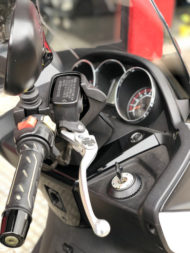 Kymco Downtown 300i - Rvm
