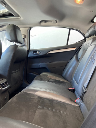 Imagen 22 de 25 de Citroen C4 Lounge Feel Pack 10 Años 1.6 Hdi 2018