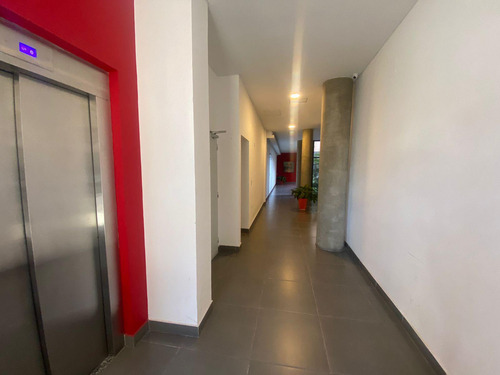 Venta Departamento Monoambiente En Barrio Martin. Apto Crédito.
