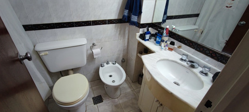 Departamento Semipiso 4 Ambientes Con Dep. Baulera. Guarda Coche. Colegiales