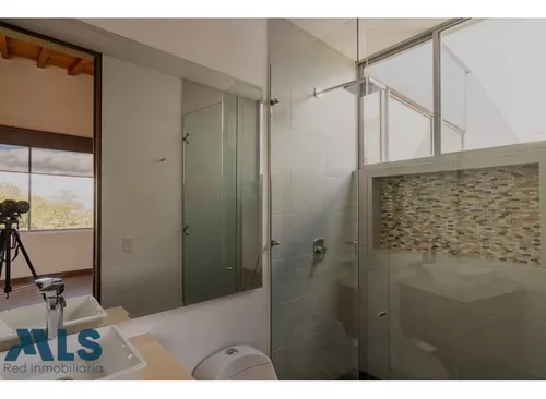 Espectacular Casa Campestre Con Amplios Espacios(mls#251727)
