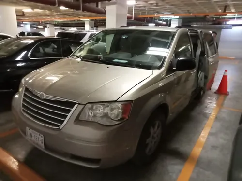 Chrysler Town & Country 3.8 Limited At