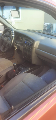 Imagem 7 de 15 de Volkswagen Santana