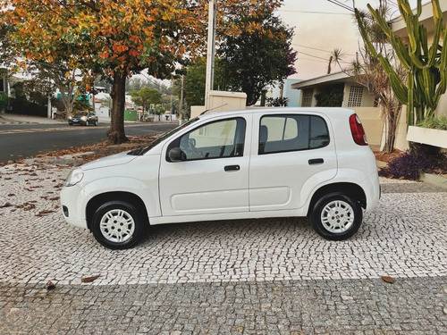 Imagem 2 de 12 de Fiat Uno Vivace 1.0 2015