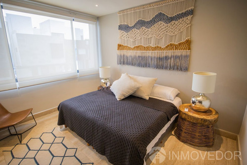 Casa · 3 Recámaras · Alberca · Residencial Arbolada · Av. Huayacan