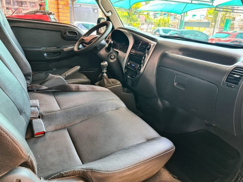 Imagem 7 de 9 de Kia Bongo Uk2500 Hd Sc