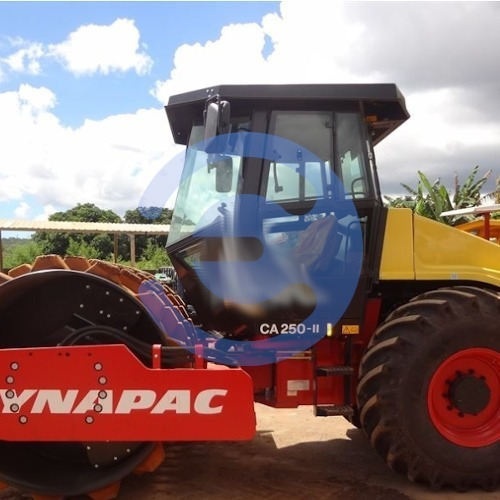 Imagem 1 de 8 de Rolo Compactador Dynapac Ca250 2013