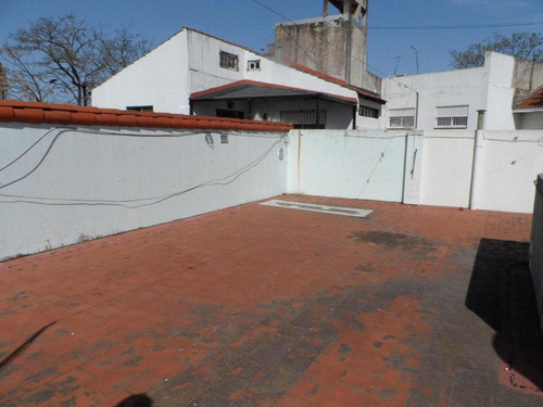 Imagen 19 de 19 de Chalet - 3 Ambientes - Garaje - Fondo - Servicios - Castelar