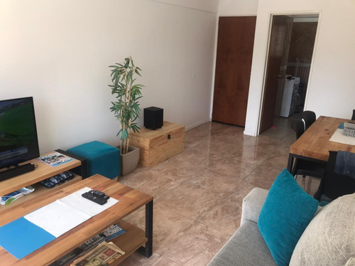 Imagen 4 de 14 de Excelente Departamento 2 Ambientes En Moron, Como Nuevo