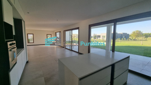 Hermosa Casa En Canning En Country La Providencia En Sector Golf 2