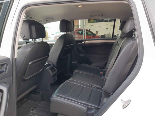 Imagen 11 de 15 de Volkswagen Tiguan 2019 5p Confortline L4/1.4/t Aut Piel