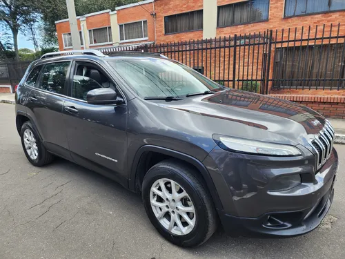 Jeep Cherokee 3.2 Longitude