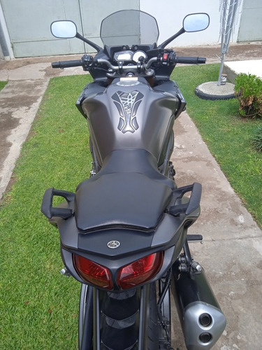 Yamaha Fazer 800