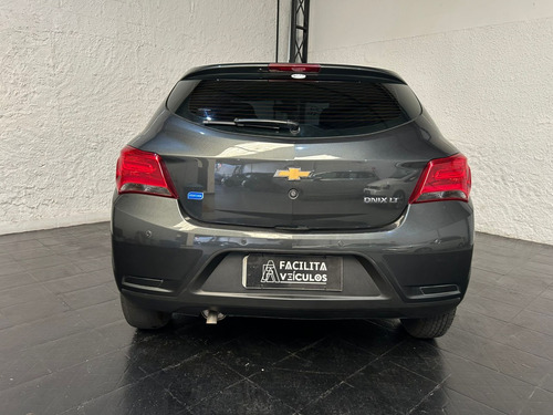 Chevrolet Onix 1.0 MPFI LT 8V FLEX 4P MANUAL