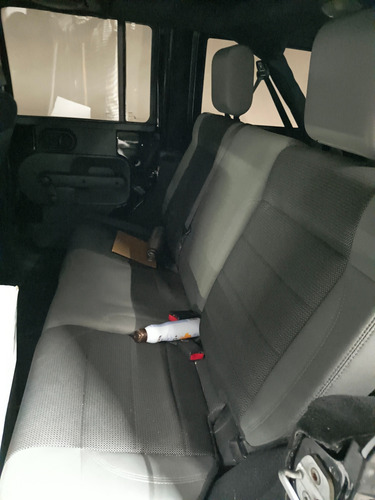 Jeep Wrangler 3.8 Unlimited X 4x2 At