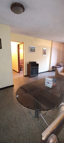 Imagen 3 de 12 de Se Vende Apto 77m2 3h/1b/1p El Valle 2096